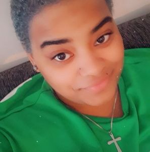 Meet your Posher, Pamela